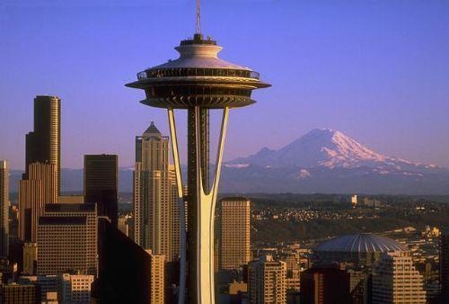 [Space_Needle_Downtown_and_Mt_Rainier-Seattle[3].jpg]