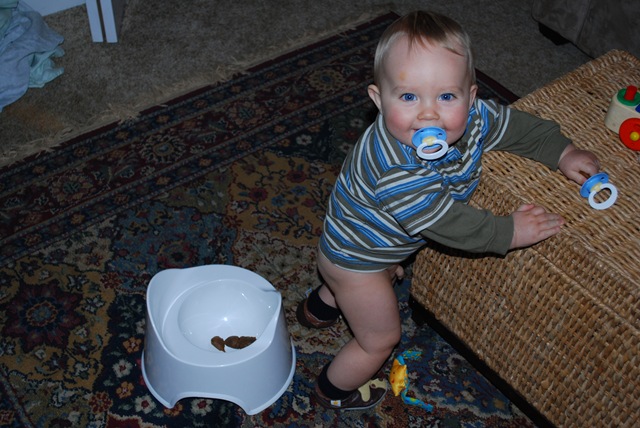[2008-11-11 Poop goes in the potty 002[3].jpg]