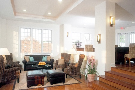 [Harborfront Inn lobby[2].jpg]
