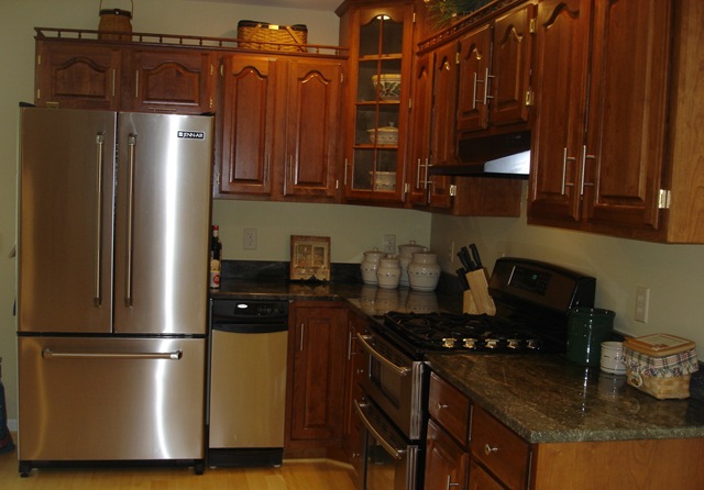[2300kitchen6.jpg]