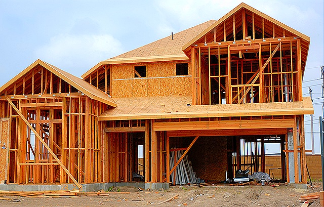 [House under construction[5].jpg]