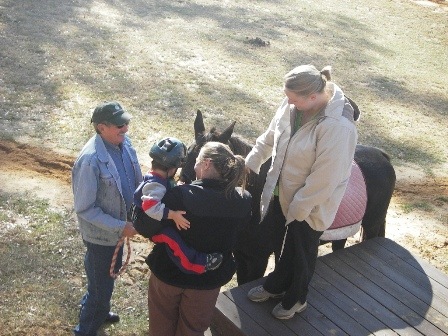 [Grifyn hippotherapy 005[2].jpg]