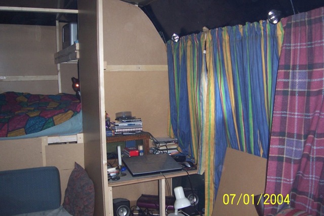 [bedroom 029[2].jpg]