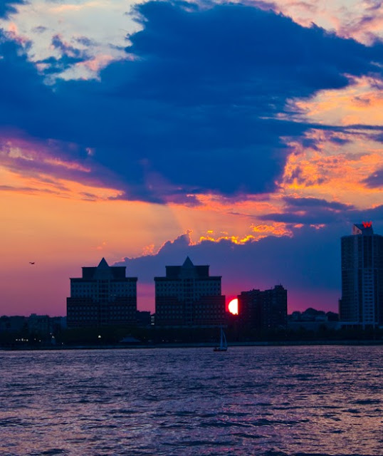 new-york-city-sunset-Hudson-river