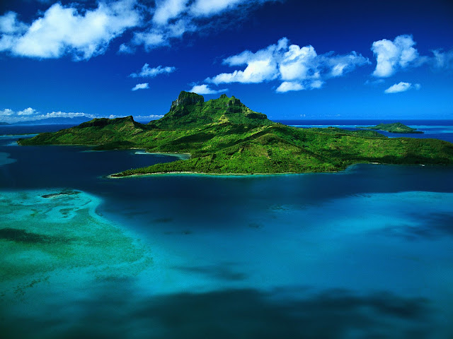 Aerial%20View%20of%20Bora%20Bora%20%2C%20French%20Polynesia