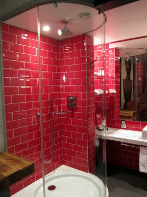 Hoxton Hotel bathroom