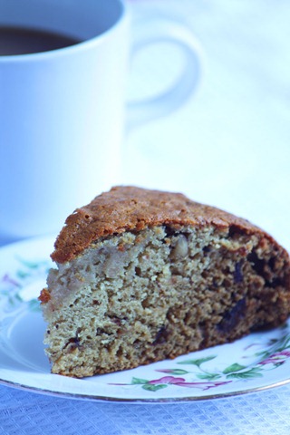 [walnut-date-cake-web-1[4].jpg]