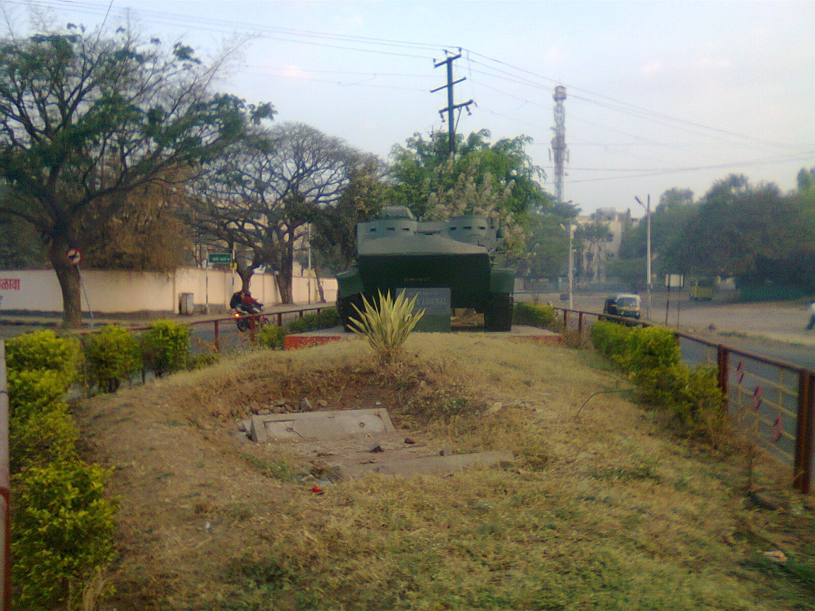 [20110313-Indian-Army-FRT-62-Topas-Ar[4].jpg]