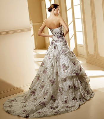 Modelo Marisa - Colección Volumes - La Sposa 2008