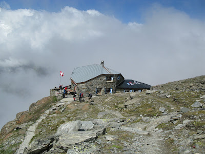 Domhütte (2.940m)