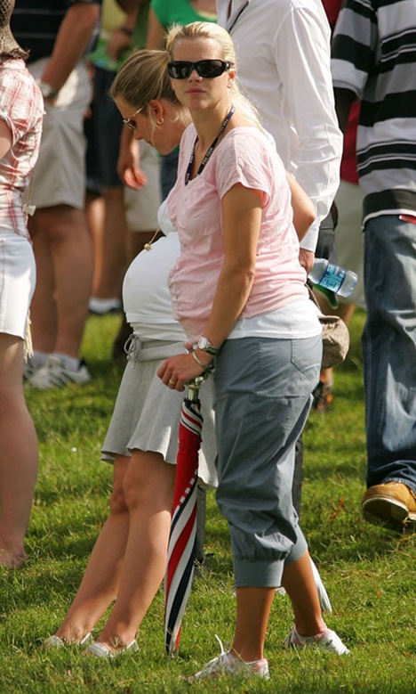 Tiger Woods pregnant wife Elin Nordegren photo