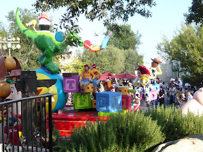 Disney Play Parade
