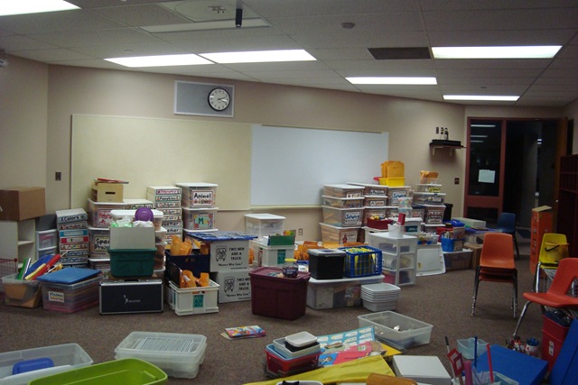 [new classroom 2010 001[3].jpg]