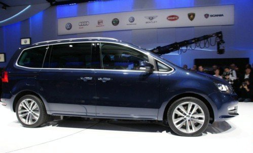 New Volkswagen Sharan with the shifted doors