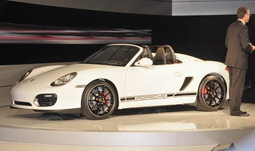 Novelty Boxster Spyder differs from sport car Porsche Boxster S not only 
