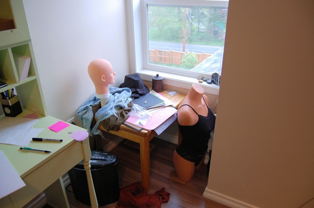 [Mannequins and Photo Window[3].jpg]
