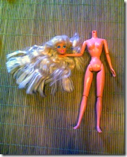 Foto: Barbie decapitata Foto: Barbie decapitata