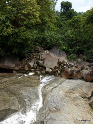 [Gunung_Kanyi_Waterfalls_Trek_142.jpg]