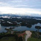 Vista de la represa desde el peñón de Guatapé Vista de la represa desde el peñón de Guatapé
