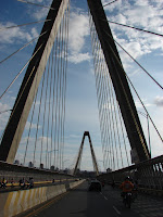 Pasando por el Viaducto de Pereira Pasando por el Viaducto de Pereira