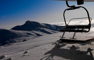 Bucegi%20 %20Prima%20zapada%20 %20 4 apus de soare, Cabana Miorita, ceata, Cota 2000, iarna, mare de nori, Muntii Bucegi, prima ninsoare, Sinaia, toamna, Valea Dorului, Varful cu Dor Bucegi. Miorita. Prima zapada. Asteptarea