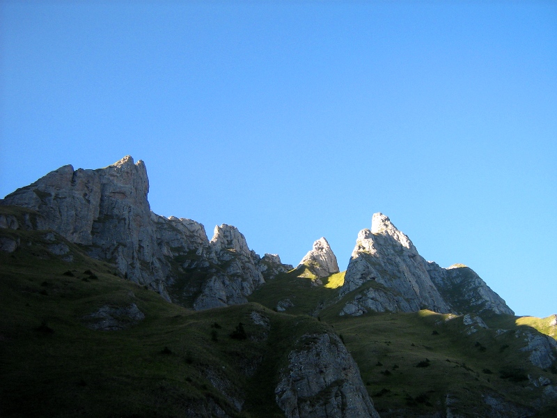 Acele Morarului - vedere dinspre Valea Cerbului