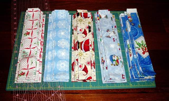 [Wonky Log Cabin Strips 2[2].jpg]