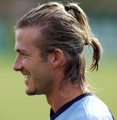 England captain David Beckham with new hair style worn during practice at the team hotel, near Maldon, Essex.  THIS PICTURE CAN ONLY BE USED WITHIN THE CONTEXT OF AN EDITORIAL FEATURE. NO WEBSITE/INTERNET USE UNLESS SITE IS REGISTERED WITH FOOTBALL ASSOCIATION PREMIER LEAGUE.Ὕ⿚ۢ䈠⮗