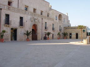 Città di specchia.jpg