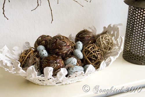 [Feather and eggs[2].jpg]