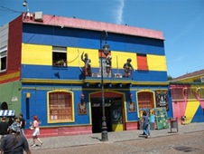 Mariposaresor, Målat hus