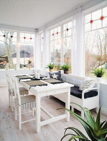 Hus & Hem, VIt lasyr1