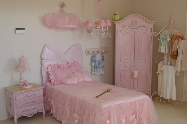 [IhousedesignsBarnrummedtema[1].jpg]