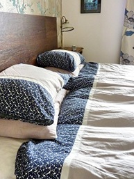 Hemma hos oss, sovrummet och sängkläder 002