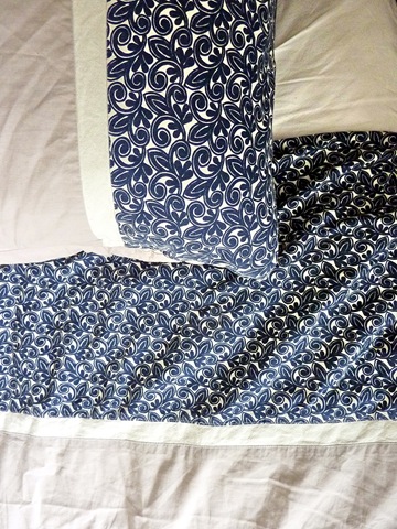 [Hemma hos oss, sovrummet och sängkläder 003[6].jpg]
