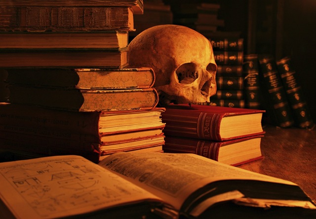 [Skull and books[2].jpg]