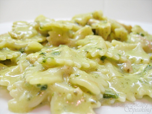 [pesto chicken pasta 2[4].jpg]
