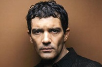 [Antonio Banderas bQre[2].jpg]