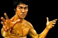[Újabb film készül Bruce Lee harcmqvészetérQl[2].jpg]