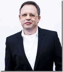 Bill Condon fogja rendezni a Breaking Dawnt
