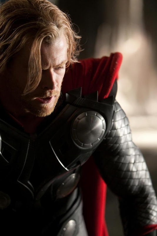 Chris Hemsworth mint Thor
