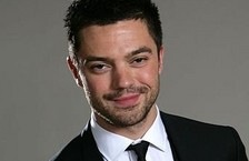 [Dominic Cooper az Amerika Kapitányban[2].jpg]