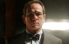 [Tommy Lee Jones az Amerika Kapitányban[2].jpg]