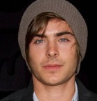 [Zac Efron szerencsés[2].jpg]