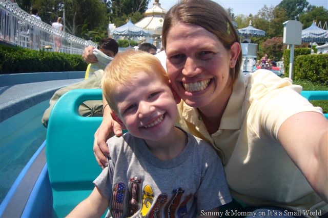 [BoysBeingSilly_Sept3,2009_Disneyland_ 044[15].jpg]