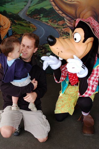 [goofy pluto pic-2[4].jpg]