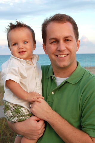 [family beach portraits-8[3].jpg]