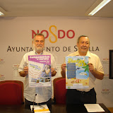 El primer teniente de alcalde y delegado del distrito Sur, Antonio Rodrigo Torrijos, presenta los programas denominados “Miércoles al Sol” y “Campamentos de verano. 05-07-2010