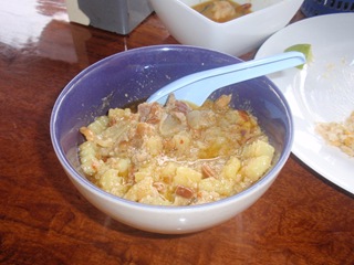 [PB0810444.jpg]