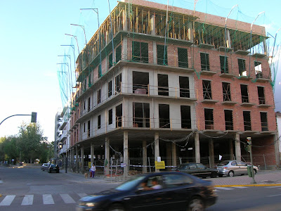 Las obras objeto de la polémica alineación . Foto: Pozoblanco News, las noticias y la actualidad de Pozoblanco (Córdoba)* www.pozoblanconews.blogspot.com